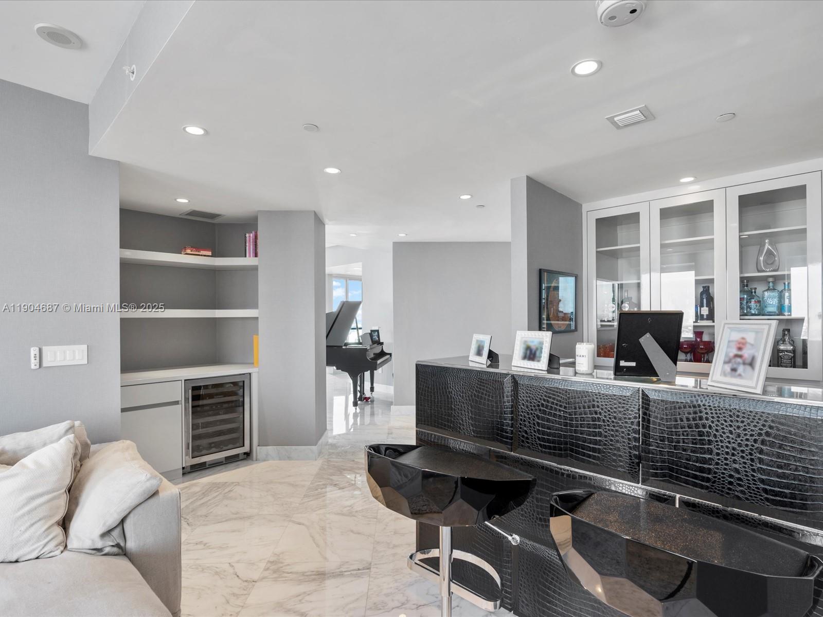 1425 Brickell Ave #52BC Miami, FL 33131