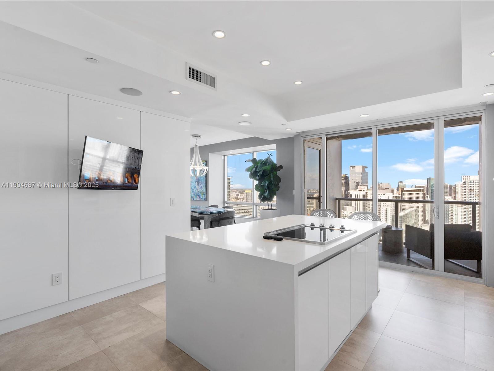 1425 Brickell Ave #52BC Miami, FL 33131