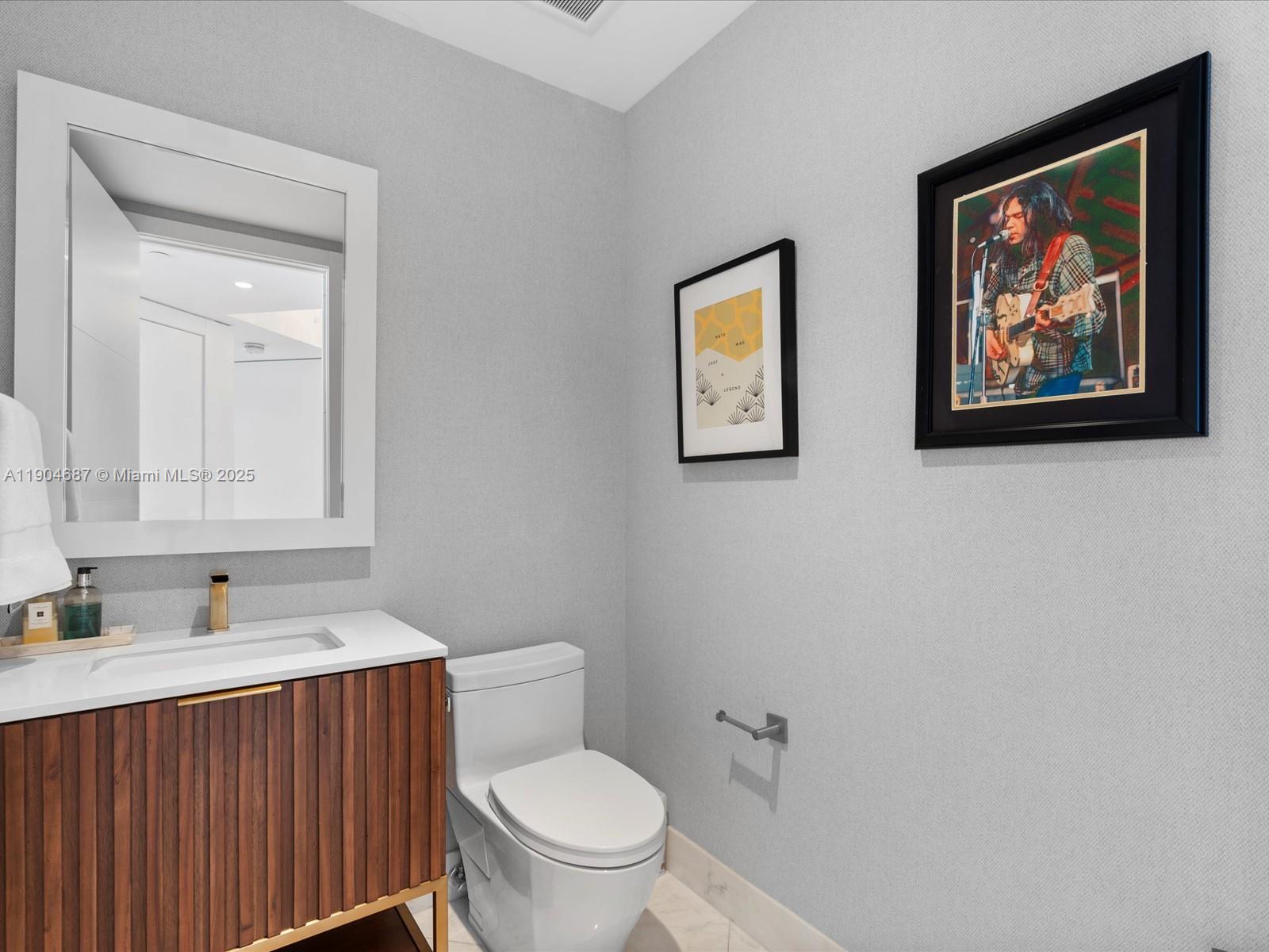 1425 Brickell Ave #52BC Miami, FL 33131