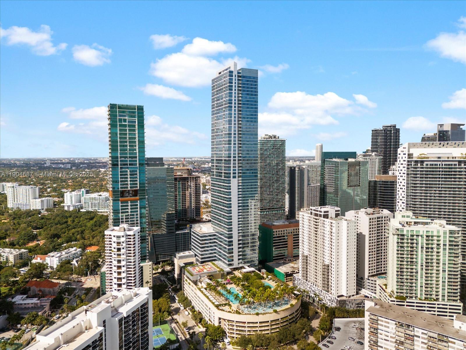 1425 Brickell Ave #52BC Miami, FL 33131
