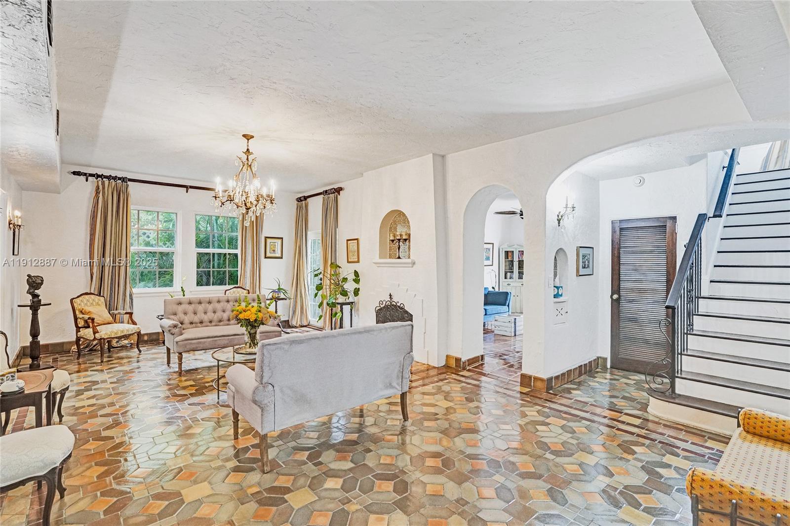 5252 La Gorce Dr Miami Beach, FL 33140