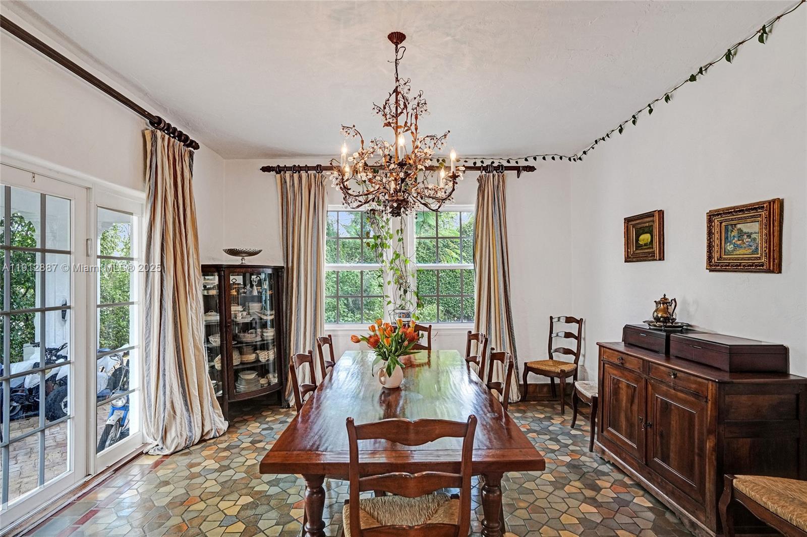 5252 La Gorce Dr Miami Beach, FL 33140