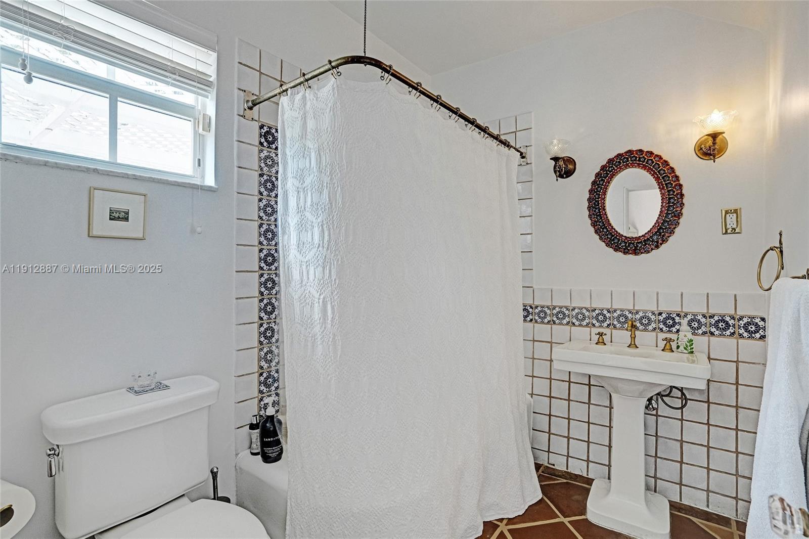 5252 La Gorce Dr Miami Beach, FL 33140