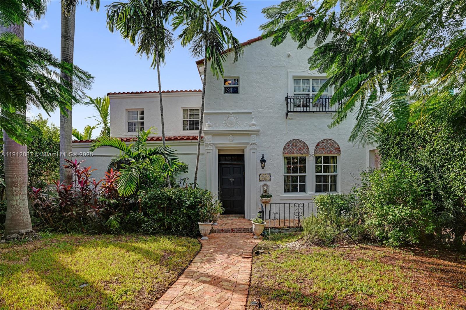 5252 La Gorce Dr Miami Beach, FL 33140