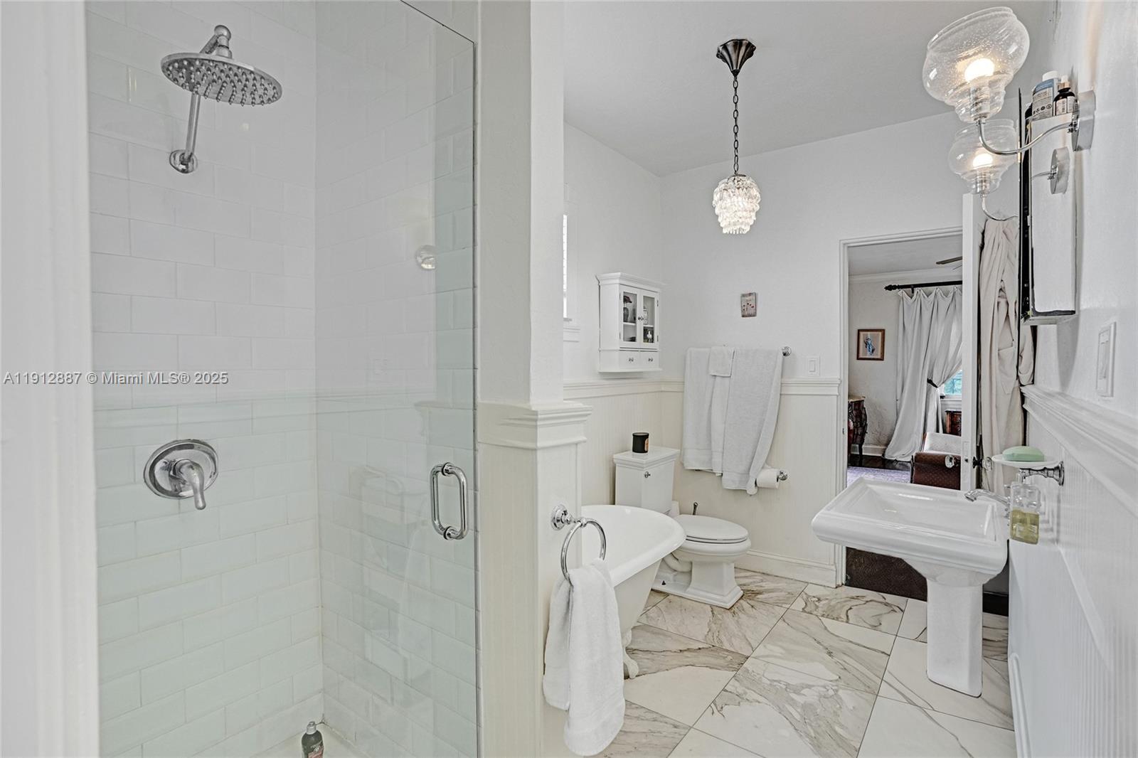 5252 La Gorce Dr Miami Beach, FL 33140