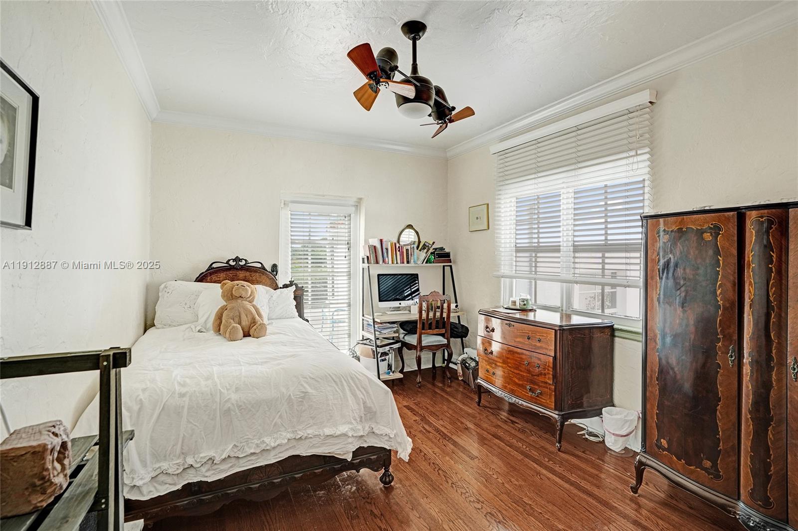 5252 La Gorce Dr Miami Beach, FL 33140