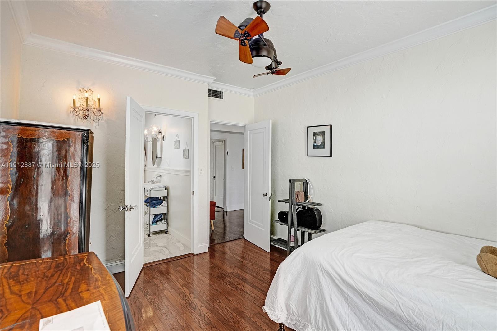 5252 La Gorce Dr Miami Beach, FL 33140