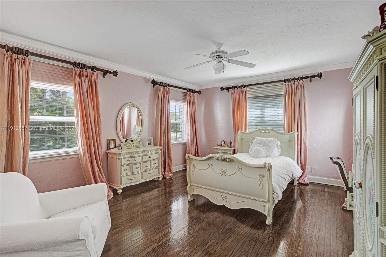 5252 La Gorce Dr Miami Beach, FL 33140