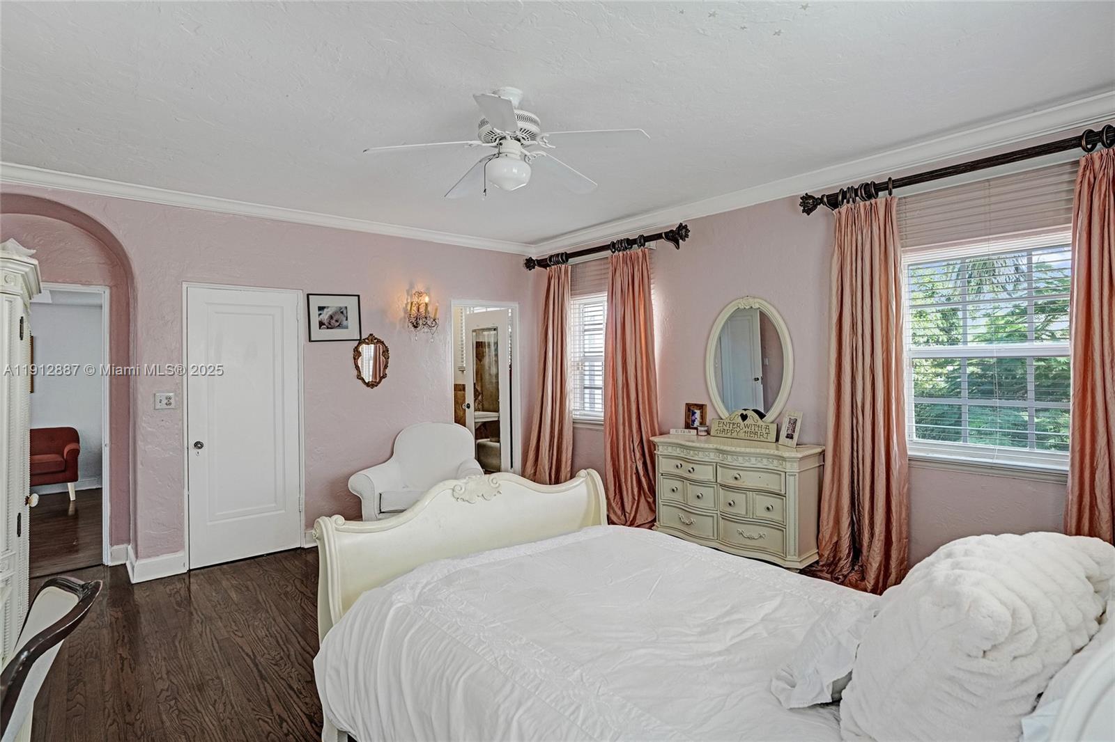 5252 La Gorce Dr Miami Beach, FL 33140