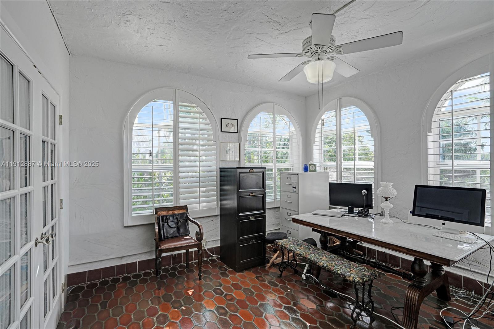 5252 La Gorce Dr Miami Beach, FL 33140