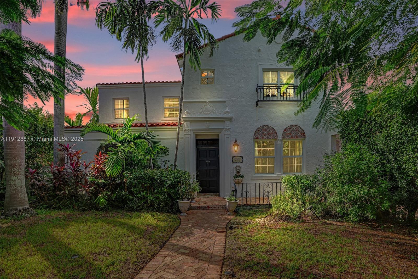 5252 La Gorce Dr Miami Beach, FL 33140