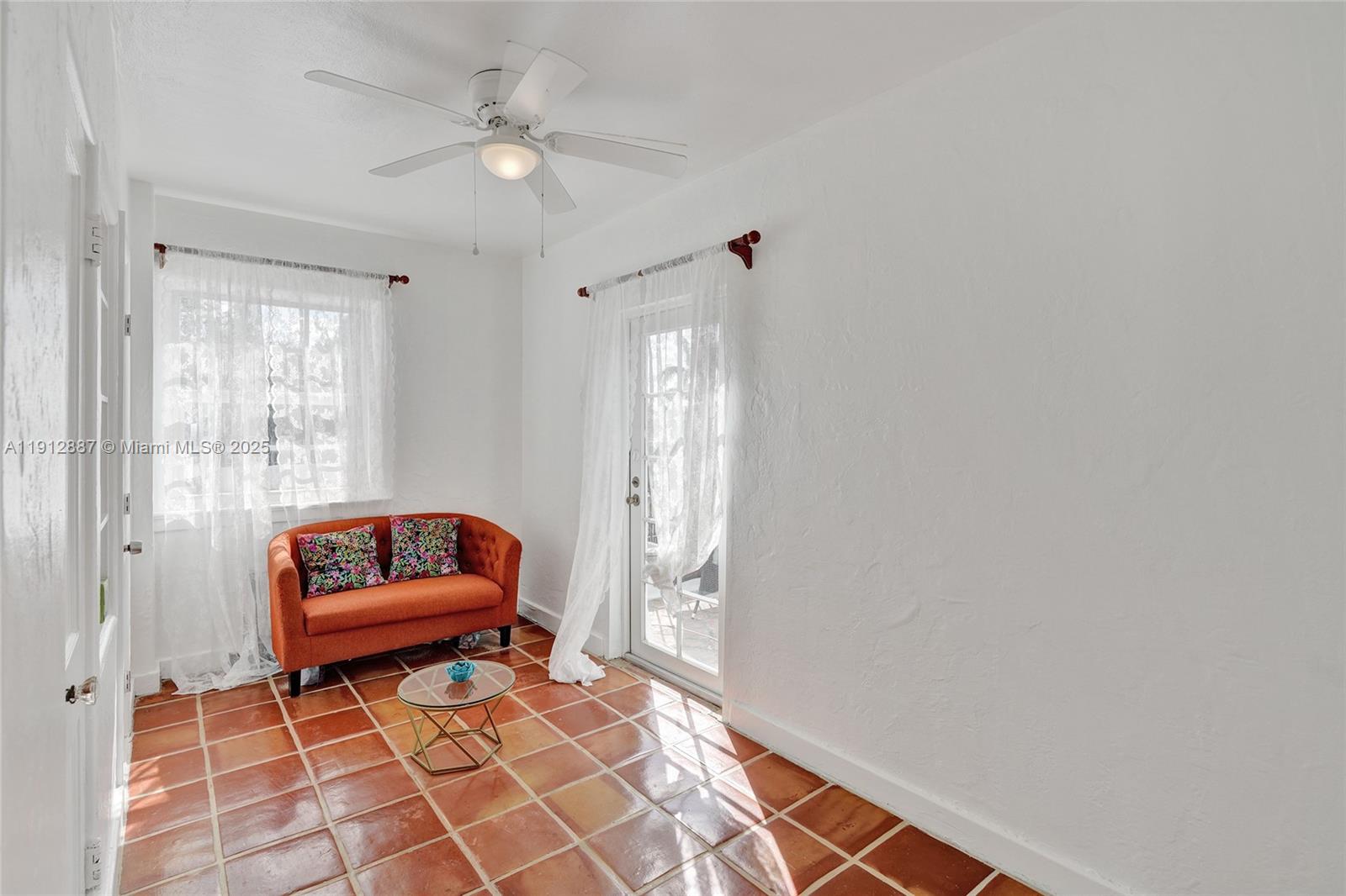 5252 La Gorce Dr Miami Beach, FL 33140