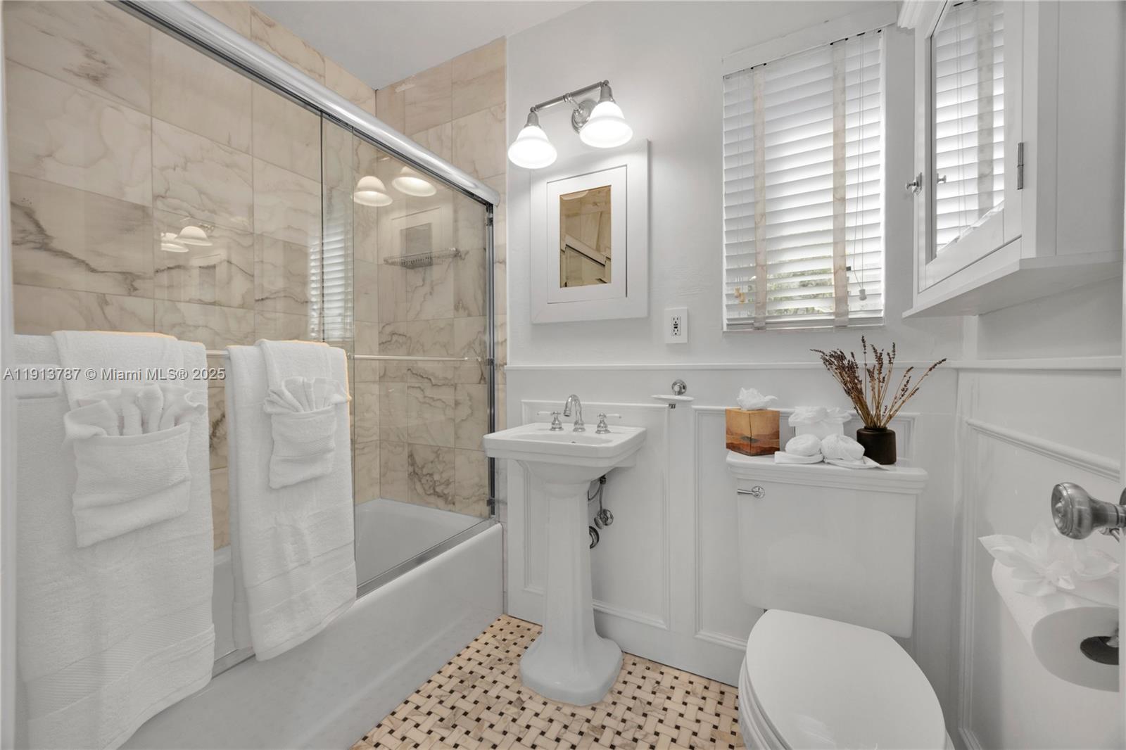 4484 Royal Palm Ave Miami Beach, FL 33140