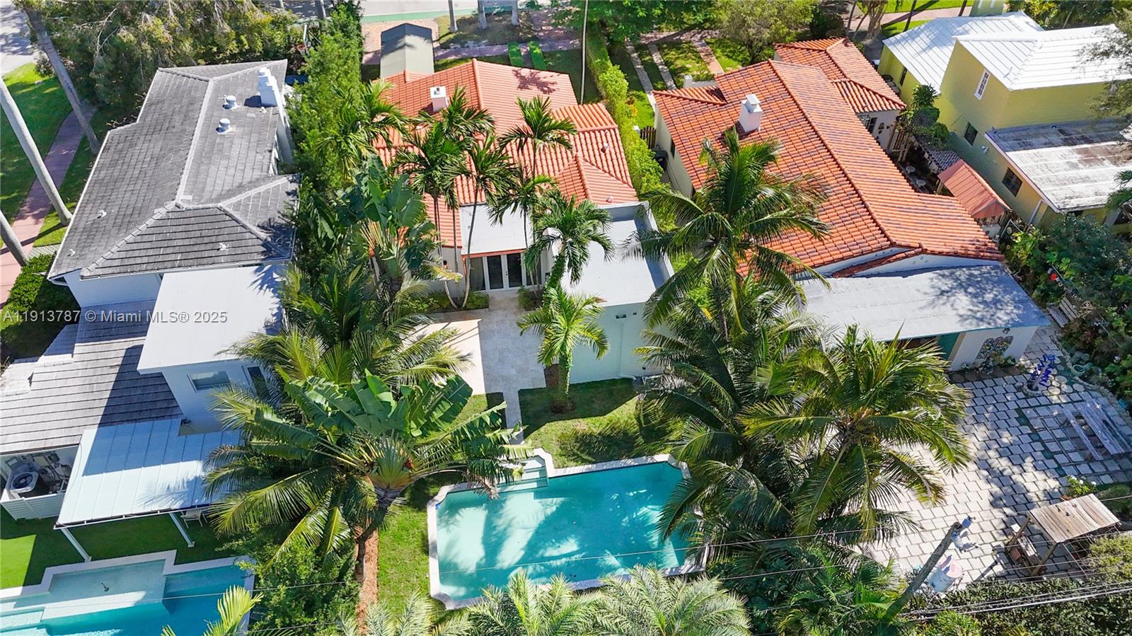 4484 Royal Palm Ave Miami Beach, FL 33140