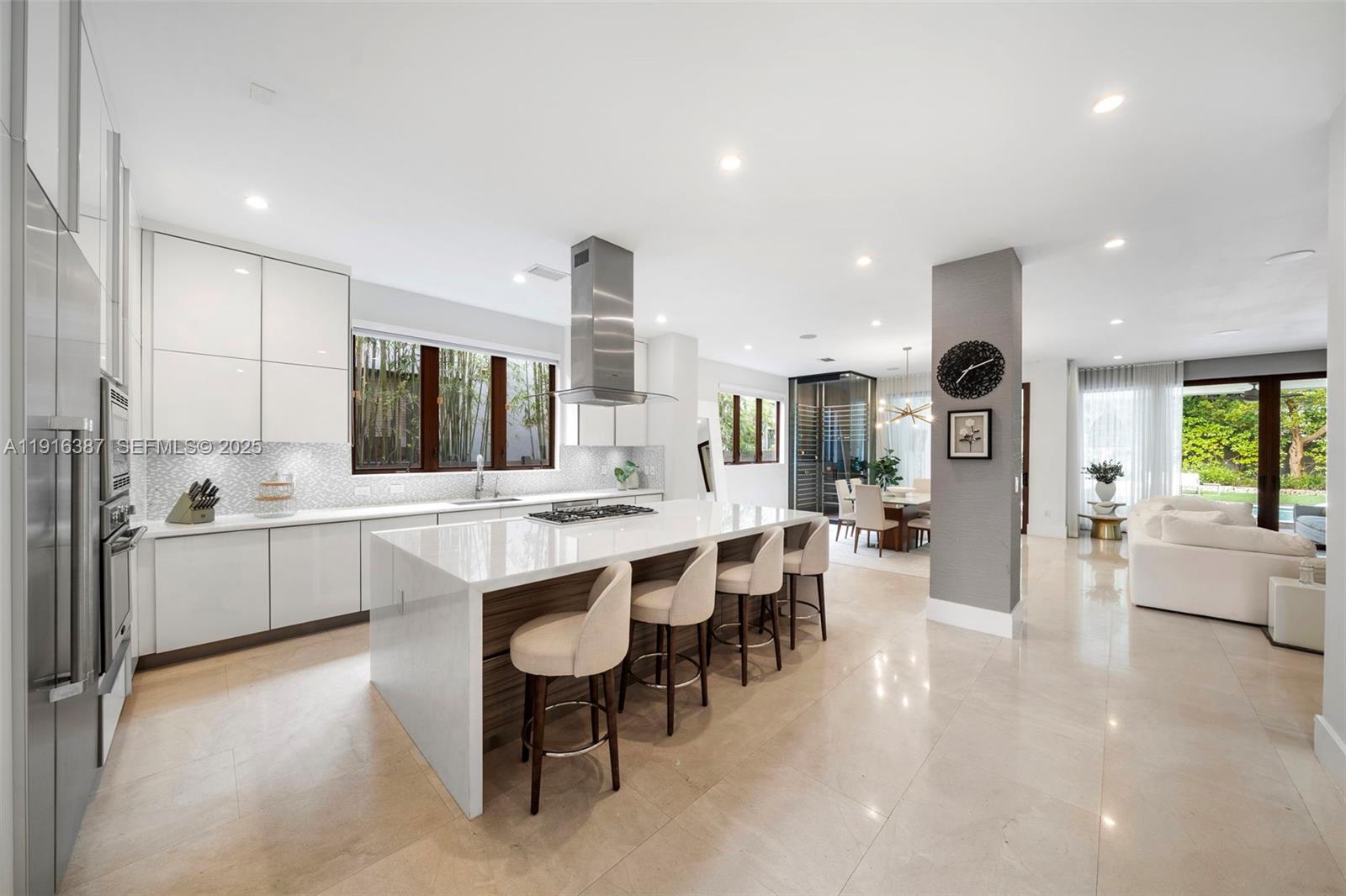 1621 S Bayshore Dr Miami, FL 33133