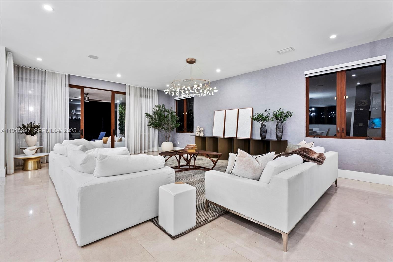 1621 S Bayshore Dr Miami, FL 33133