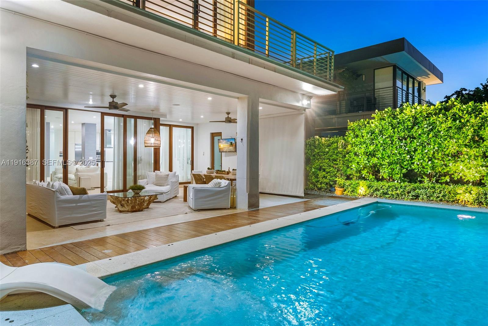 1621 S Bayshore Dr Miami, FL 33133