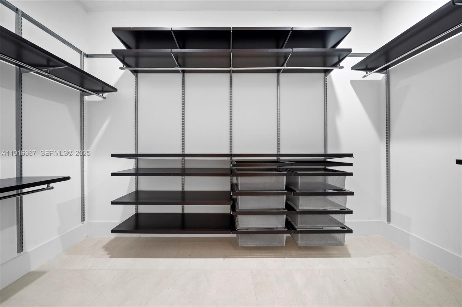 1621 S Bayshore Dr Miami, FL 33133