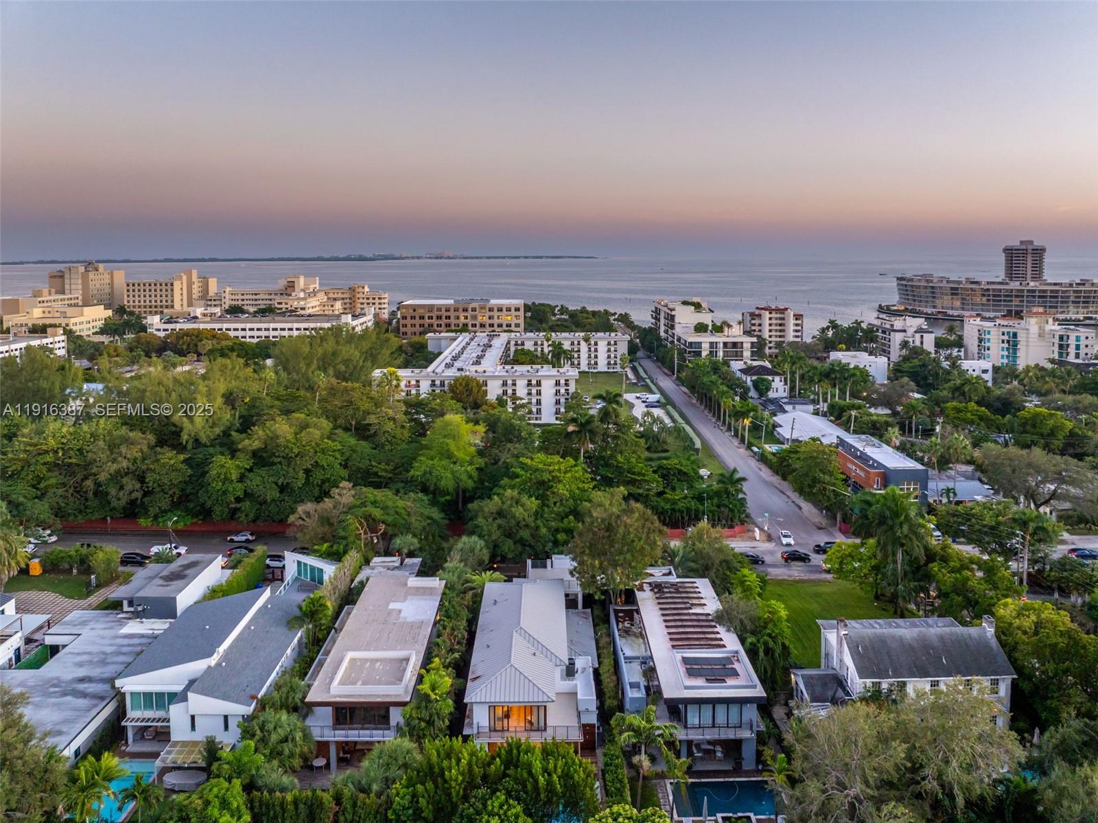 1621 S Bayshore Dr Miami, FL 33133