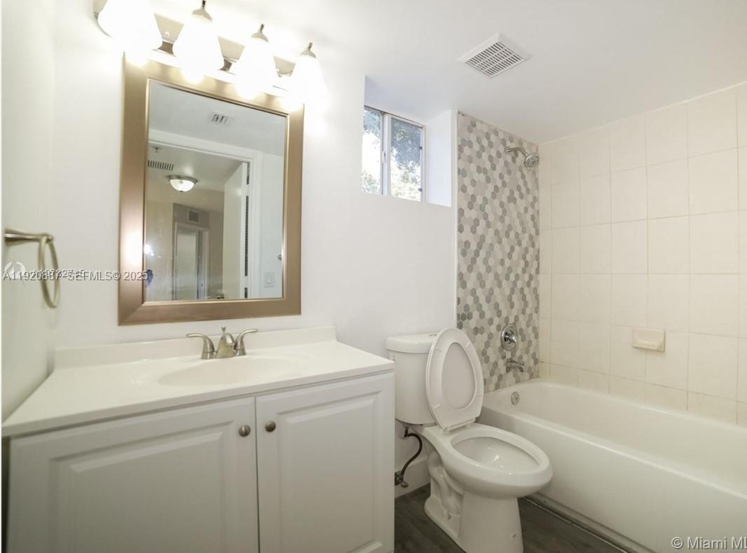 17622 NW 25th Ave #101 Miami Gardens, FL 33056