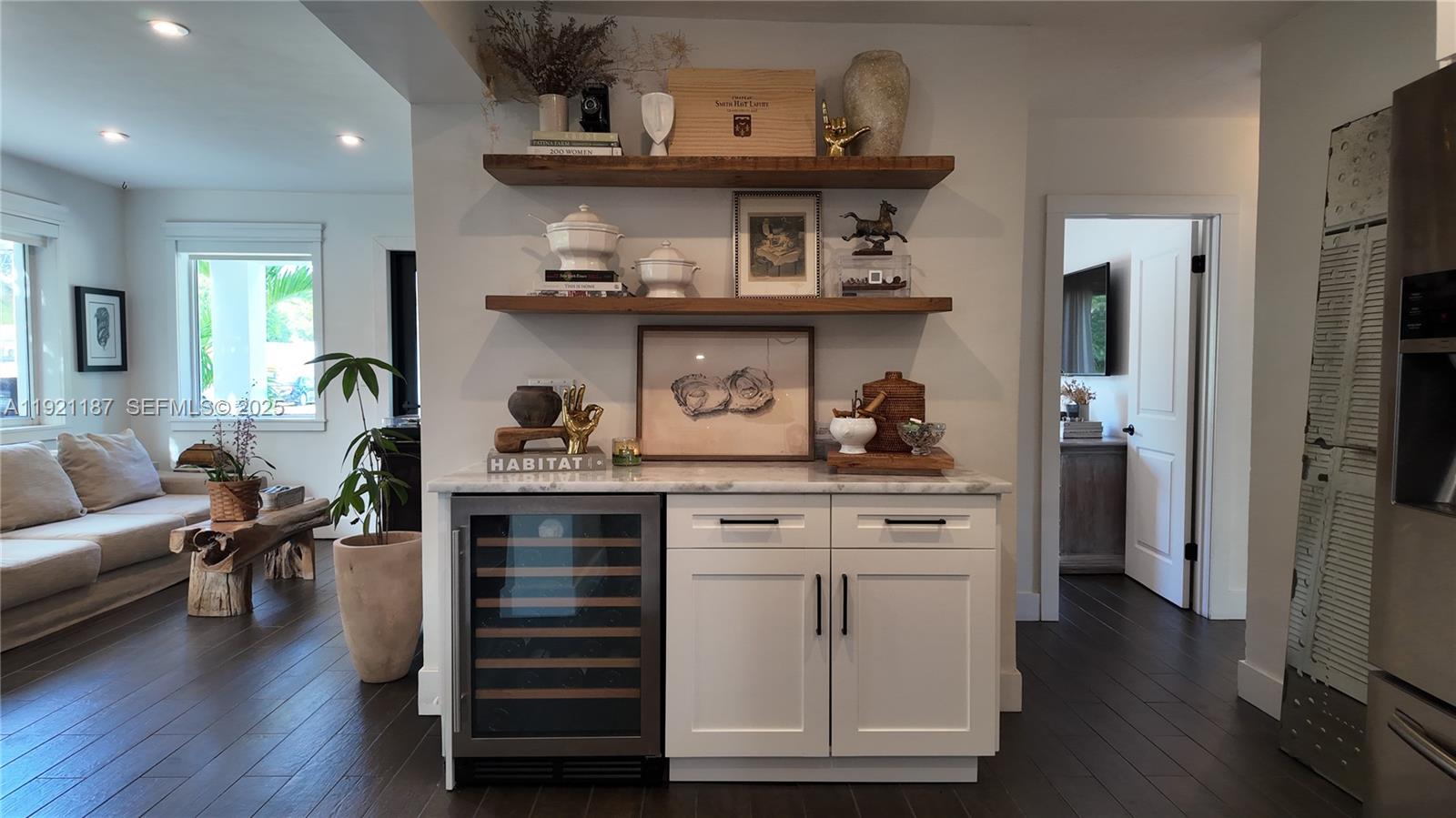 6040 SW 22nd St Miami, FL 33155