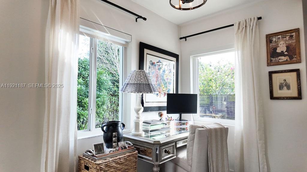 6040 SW 22nd St Miami, FL 33155