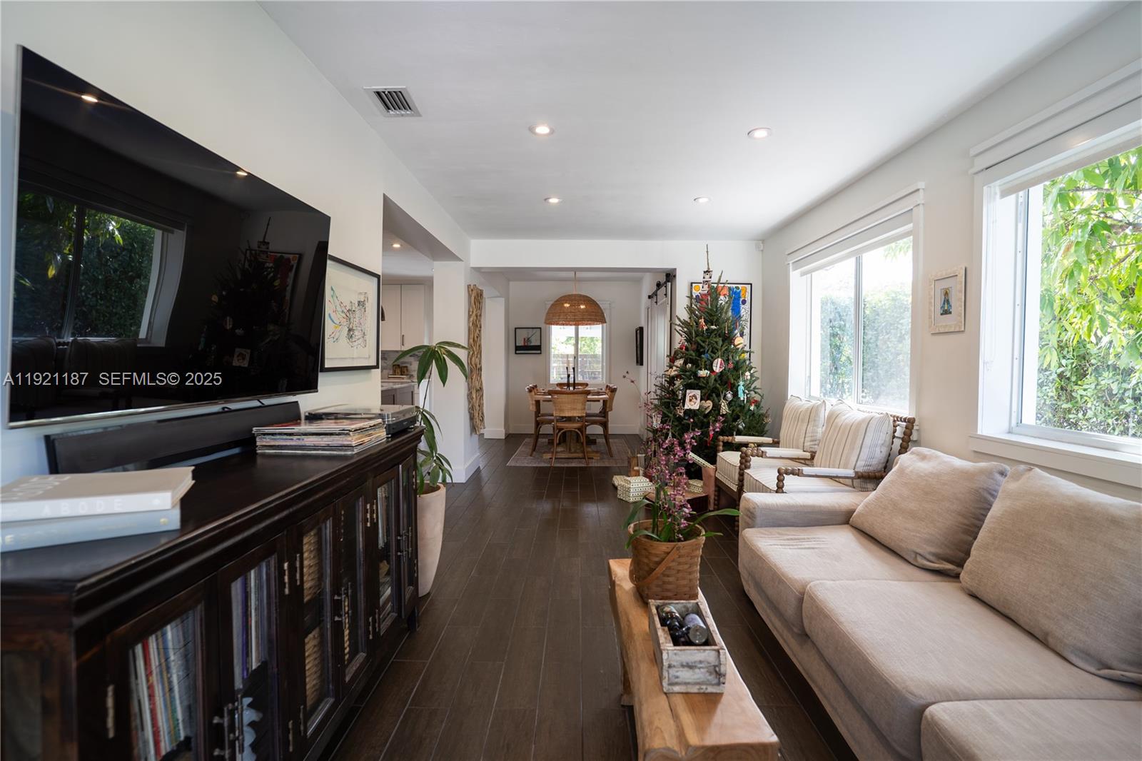 6040 SW 22nd St Miami, FL 33155