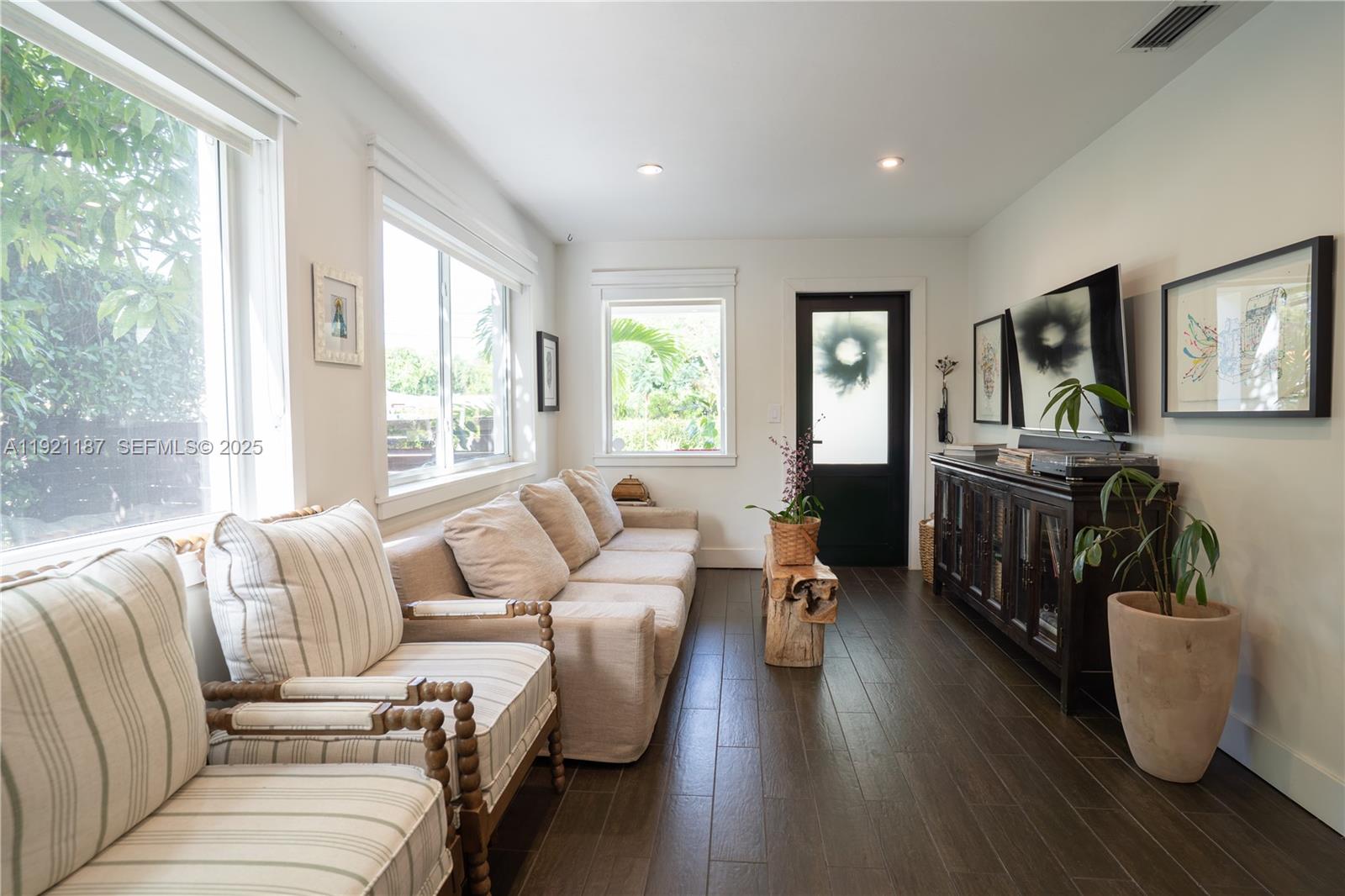 6040 SW 22nd St Miami, FL 33155