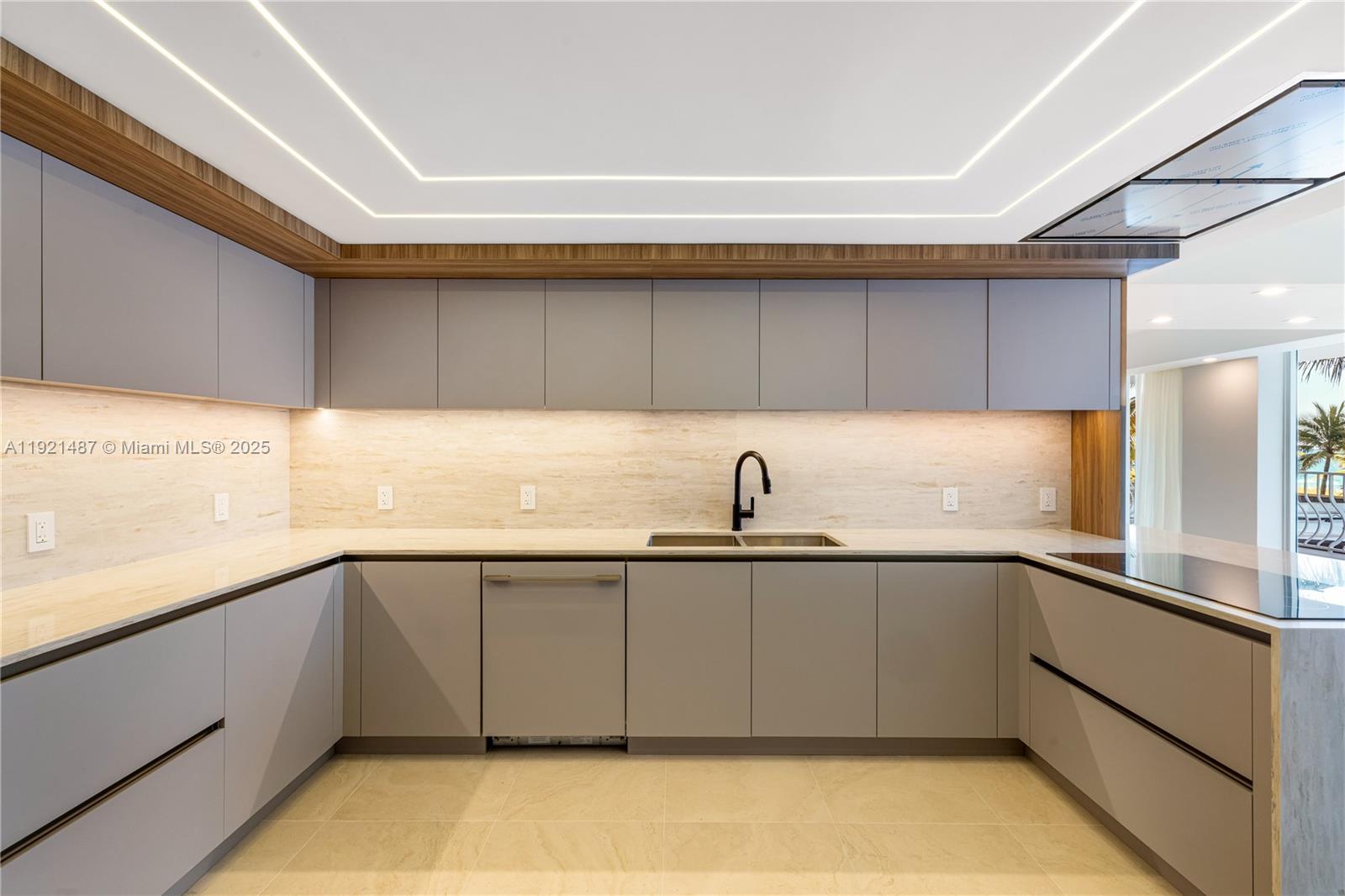 10155 Collins Ave #202 Bal Harbour, FL 33154