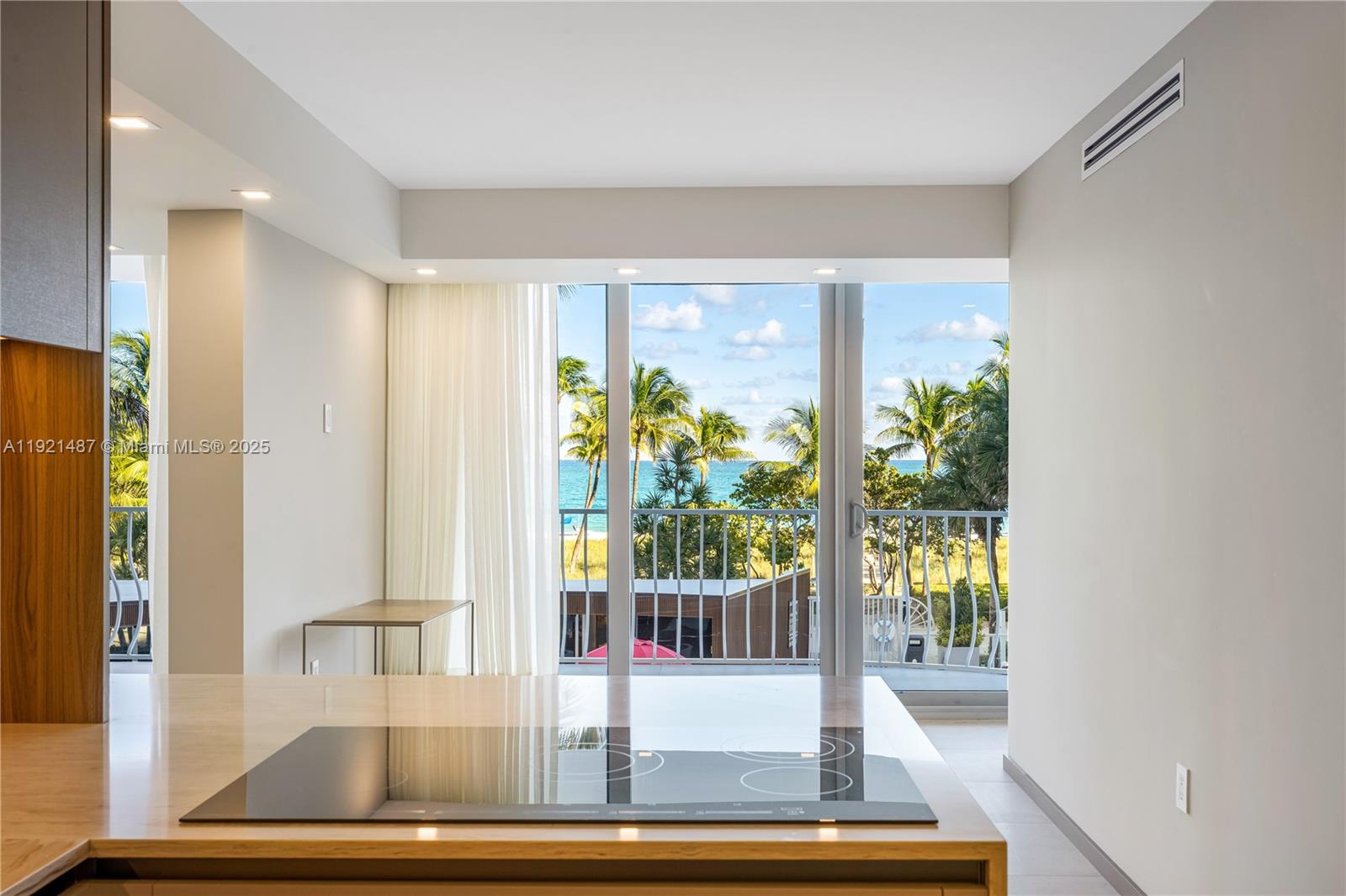 10155 Collins Ave #202 Bal Harbour, FL 33154