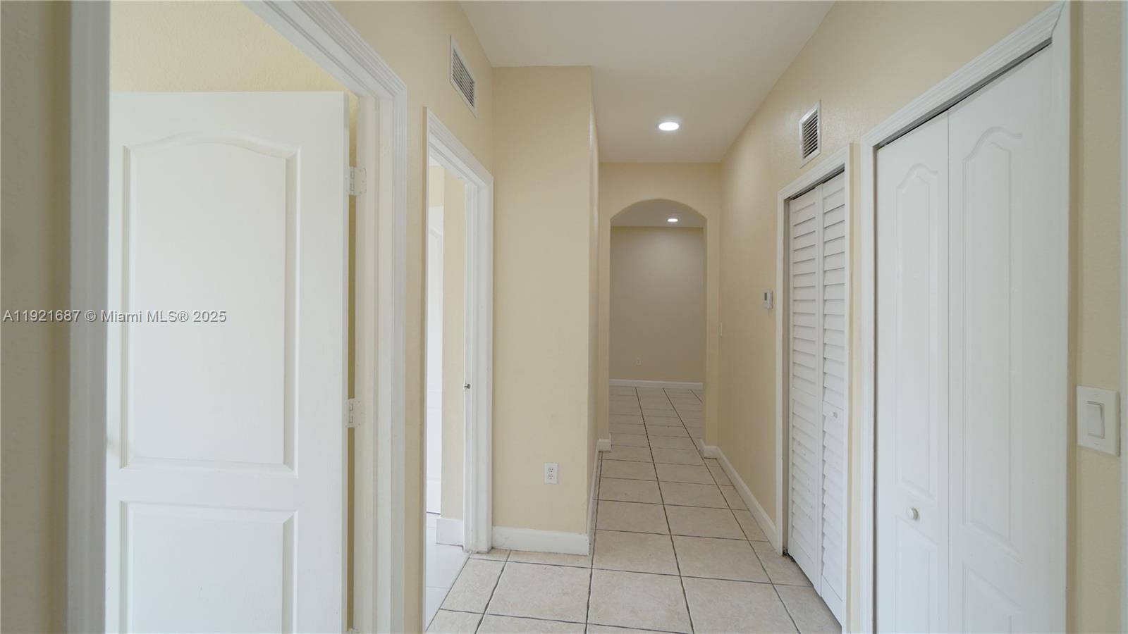 1535 SE 26th St #103 Homestead, FL 33035