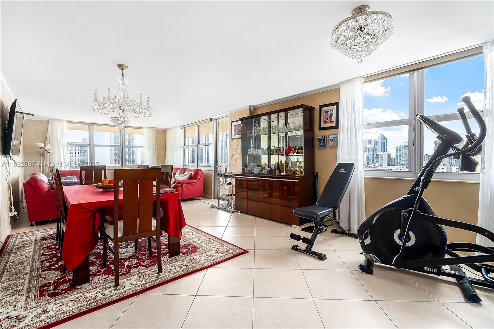 image Winston Towers 100 Condo11