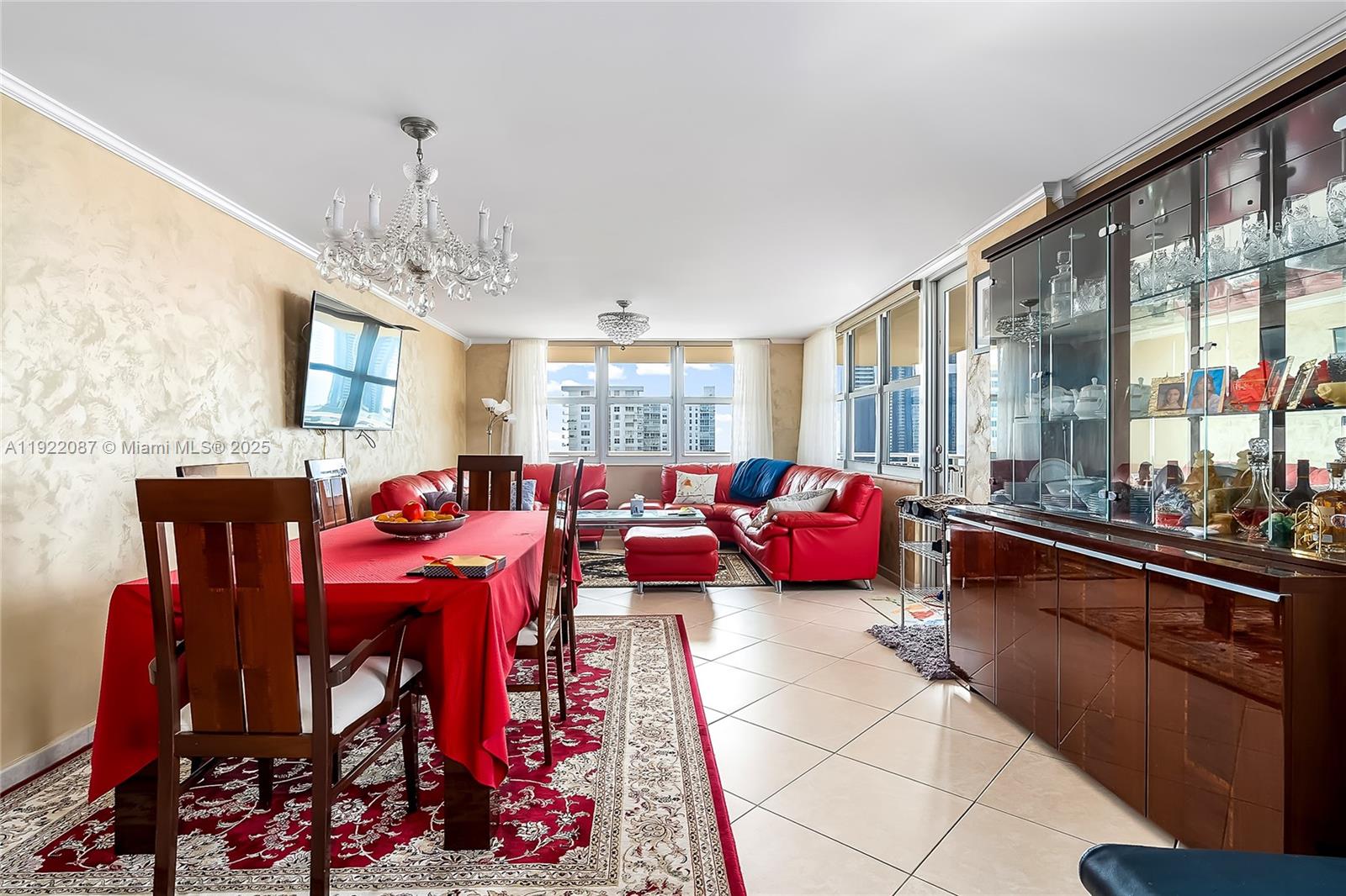 image Winston Towers 100 Condo12