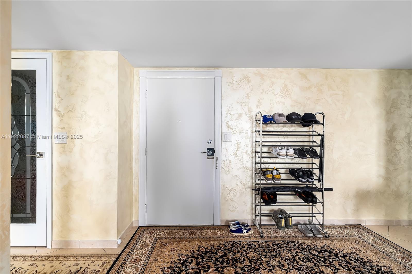 image Winston Towers 100 Condo18