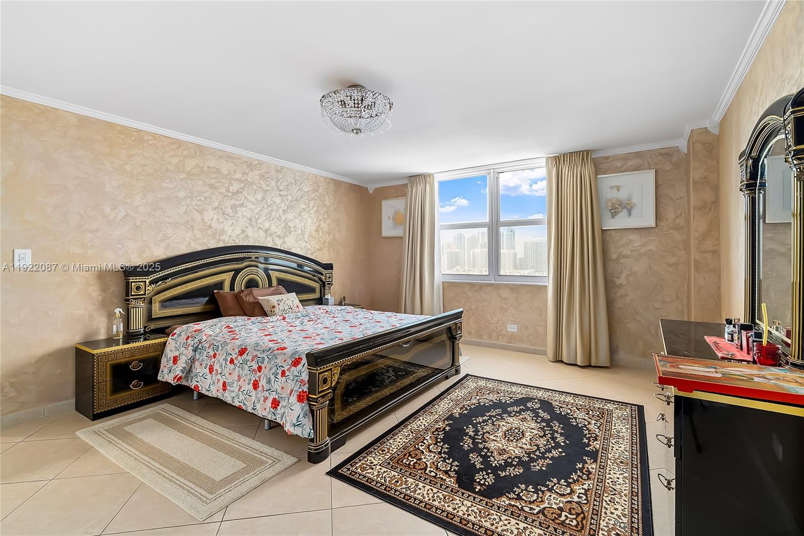 image Winston Towers 100 Condo27