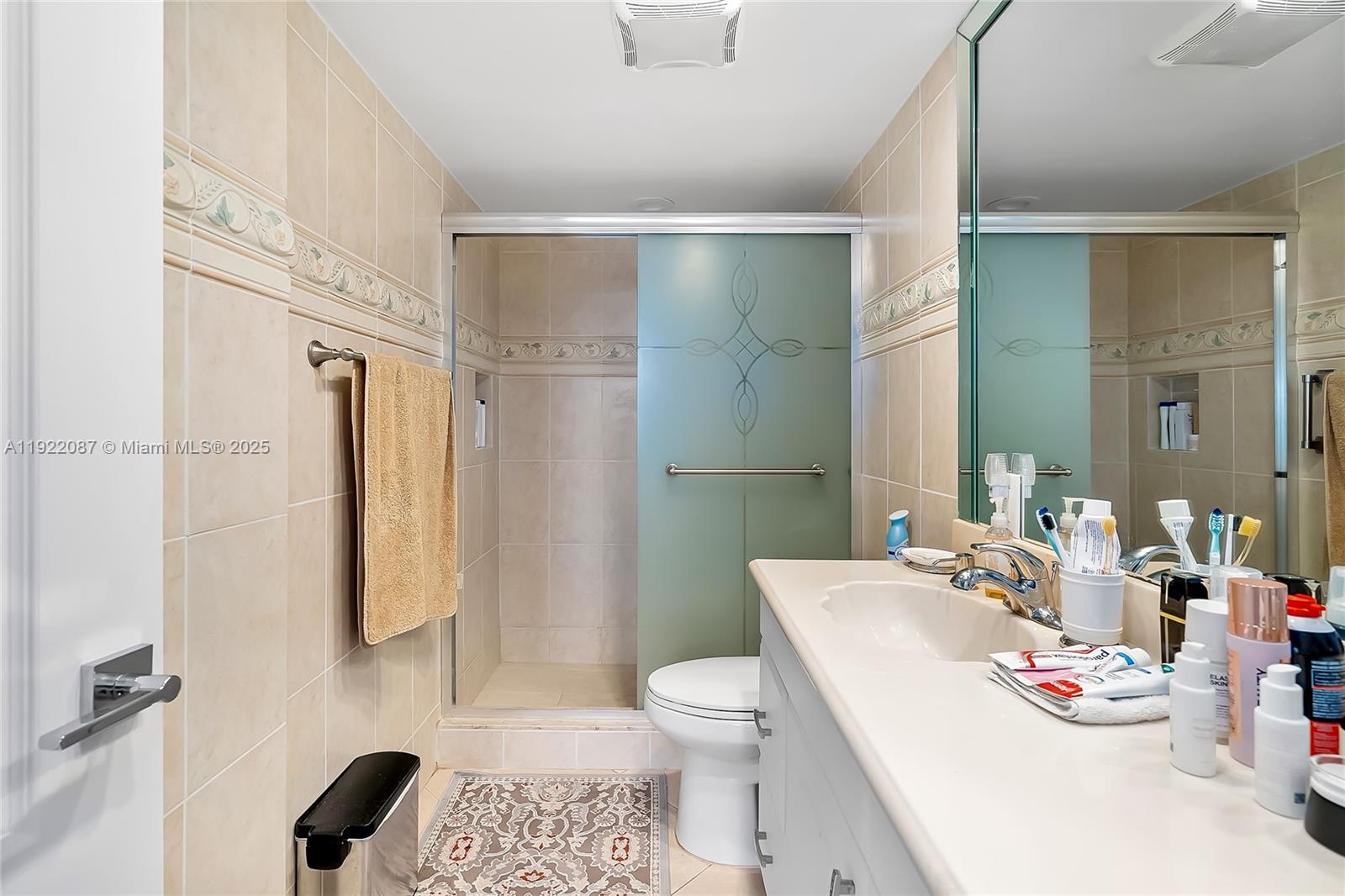 image Winston Towers 100 Condo38