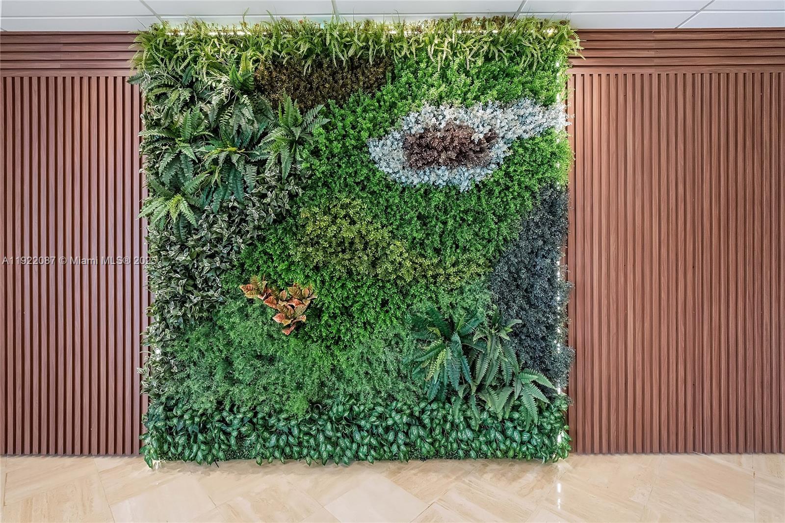 image Winston Towers 100 Condo49