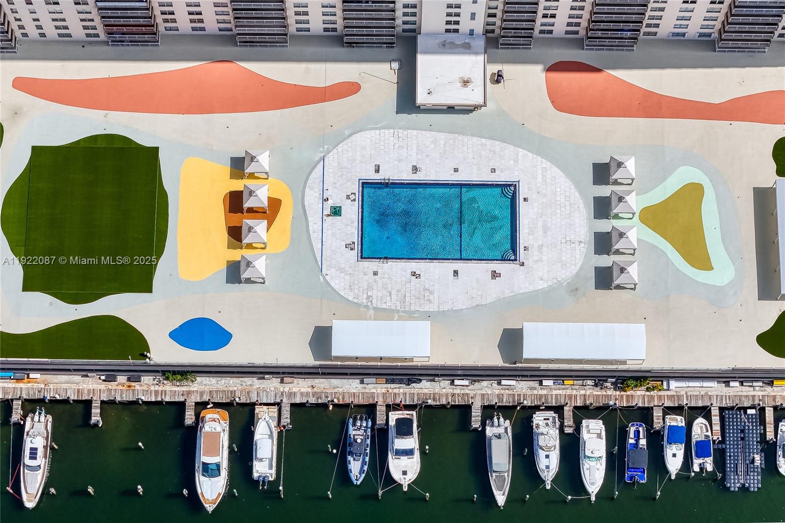 image Winston Towers 100 Condo57