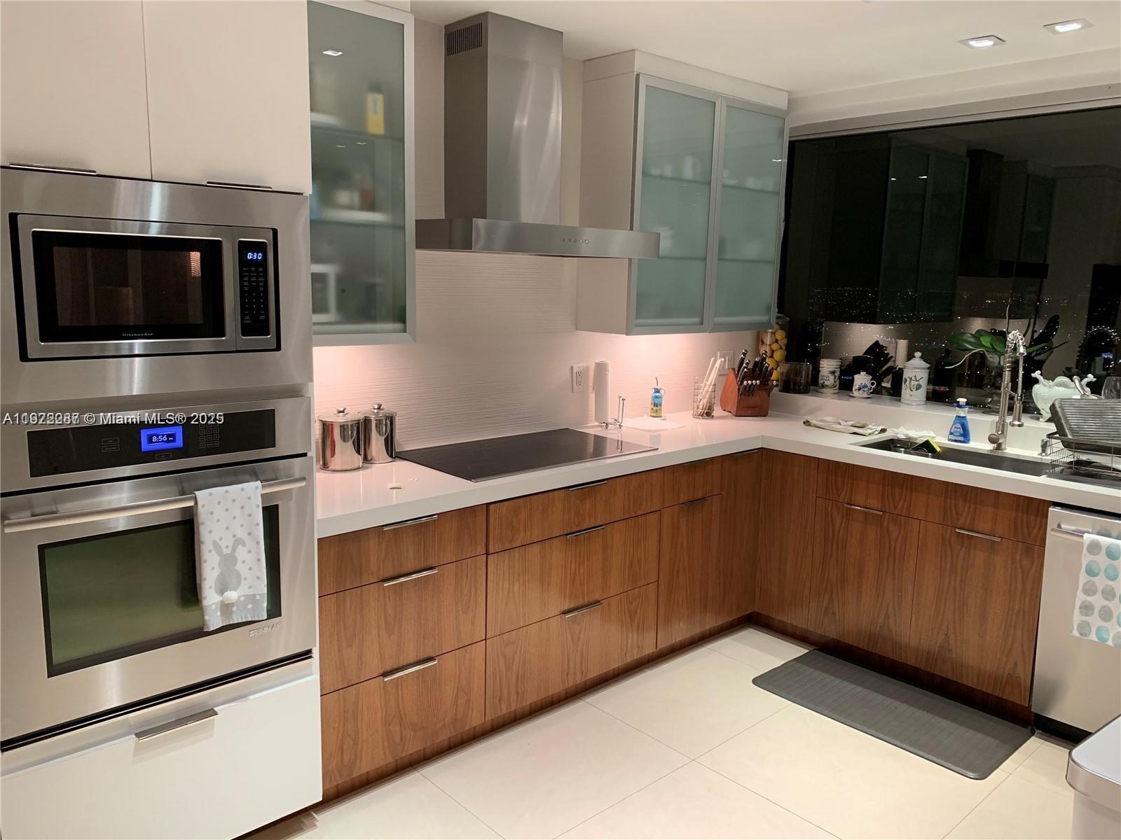 1541 Brickell Ave #A-3902 Miami, FL 33129