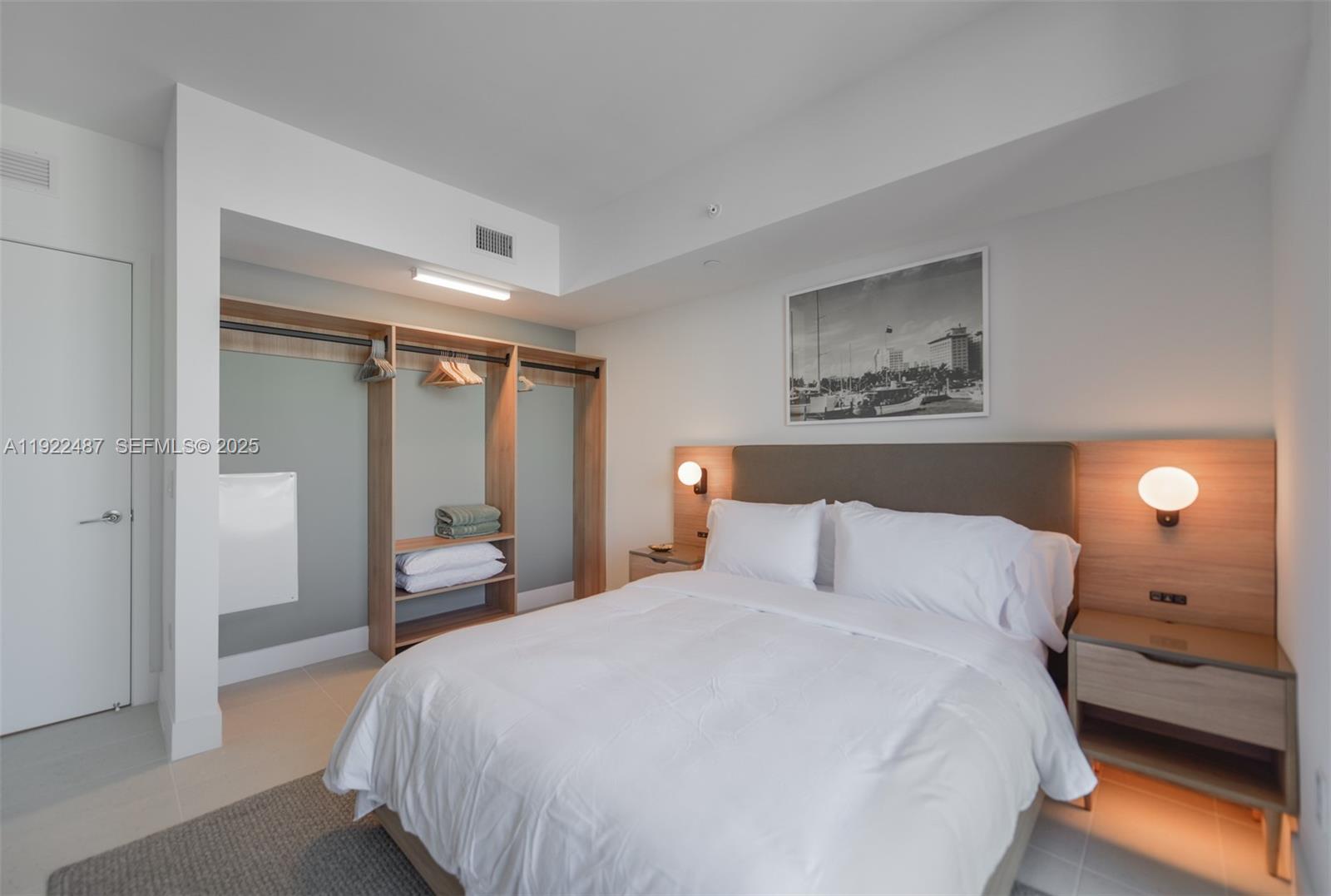 159 NE 6th St #4601 Miami, FL 33132