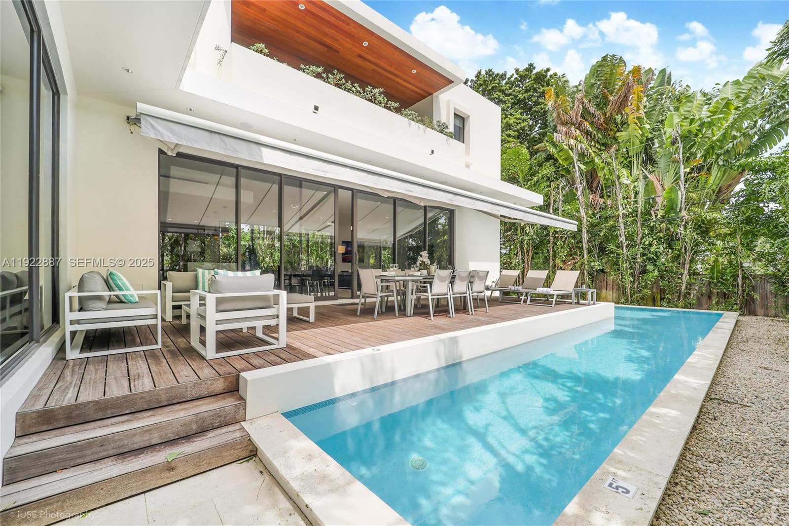 7501 Coquina Dr North Bay Village, FL 33141