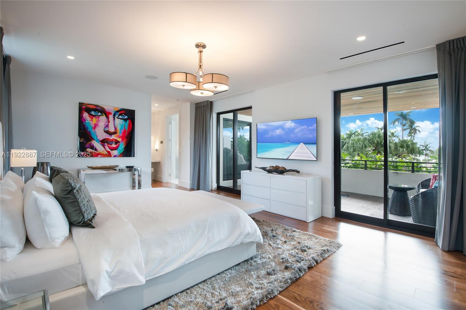 7501 Coquina Dr North Bay Village, FL 33141