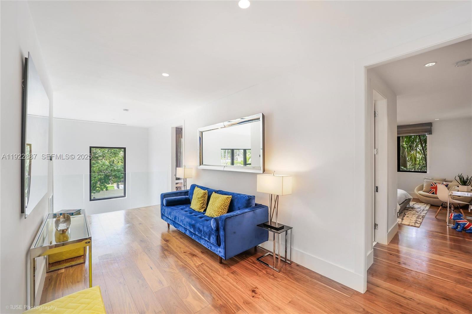 7501 Coquina Dr North Bay Village, FL 33141