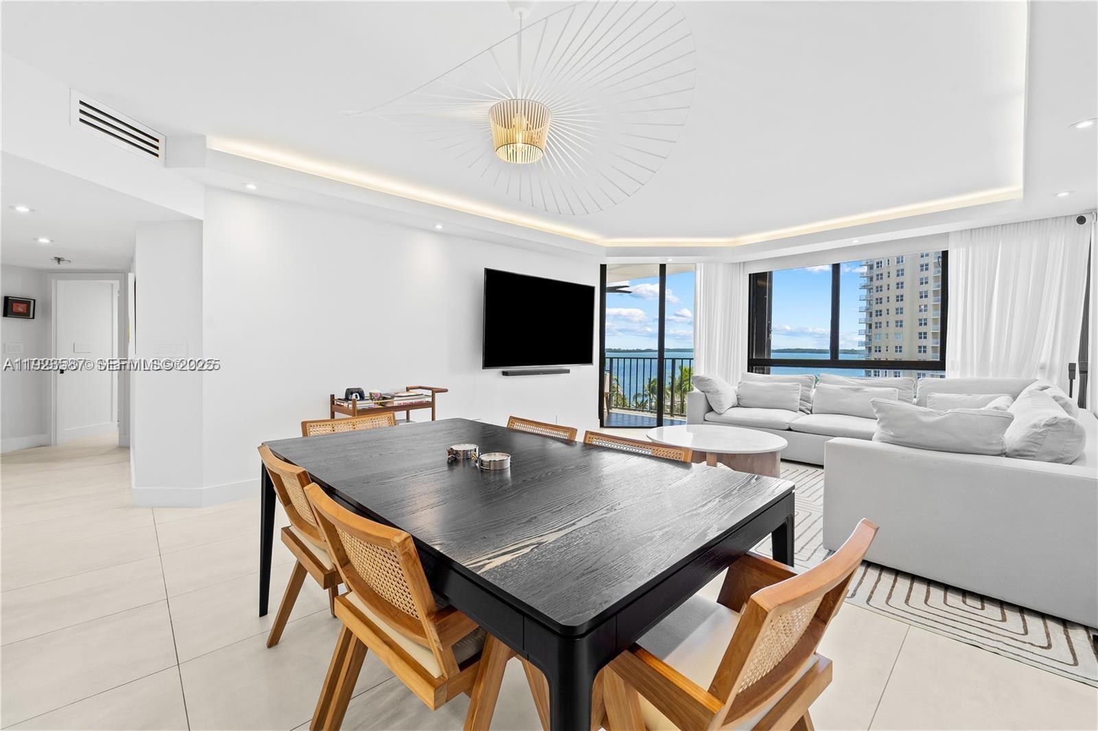 image Brickell Key One4