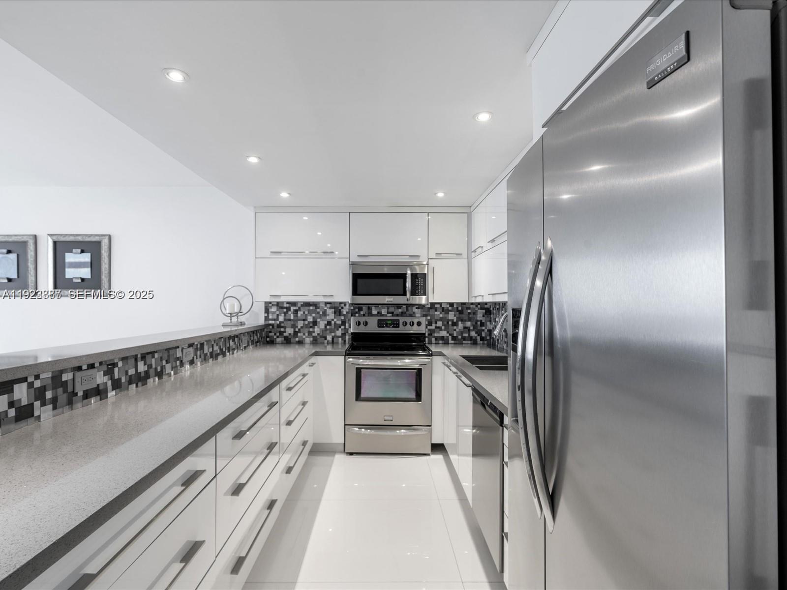 19370 E Collins Ave #627 Sunny Isles Beach, FL 33160