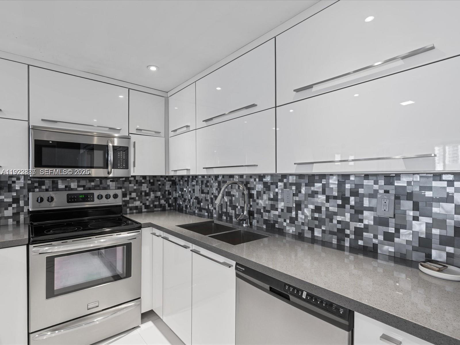 19370 E Collins Ave #627 Sunny Isles Beach, FL 33160