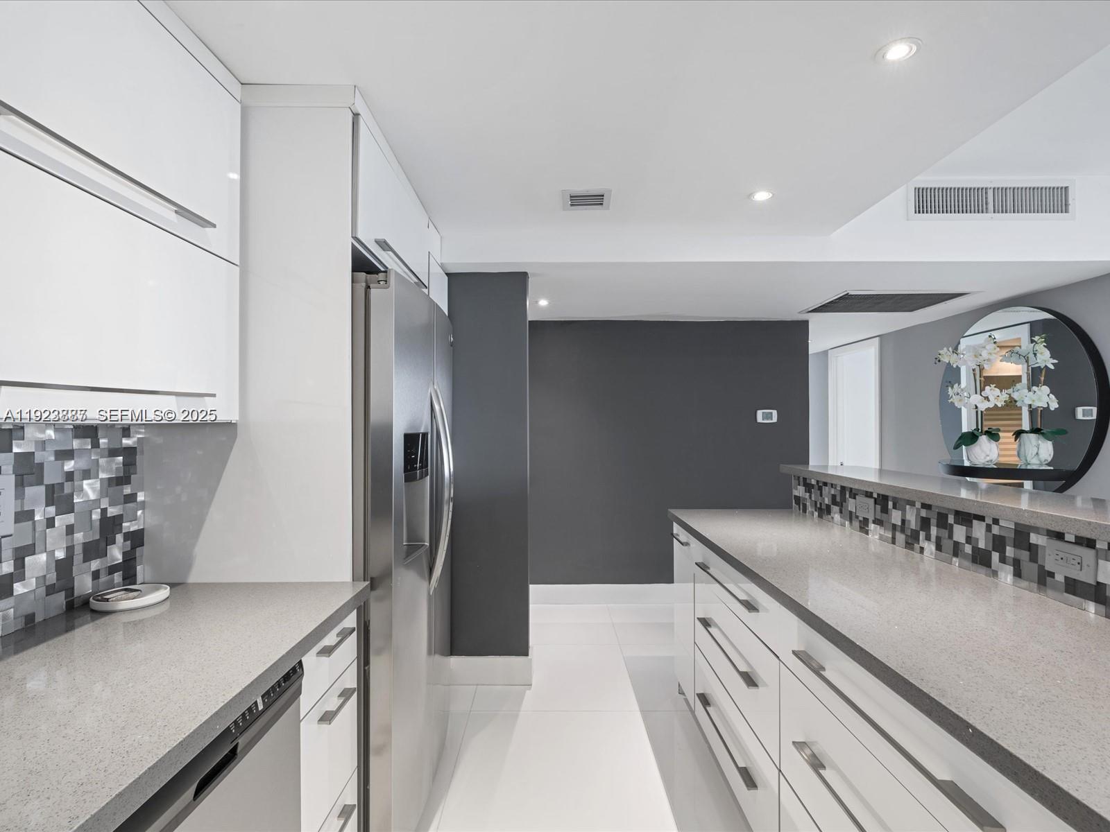 19370 E Collins Ave #627 Sunny Isles Beach, FL 33160