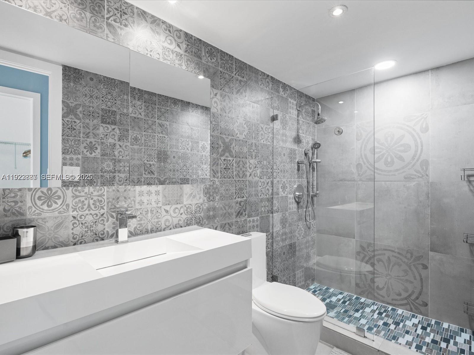 19370 E Collins Ave #627 Sunny Isles Beach, FL 33160