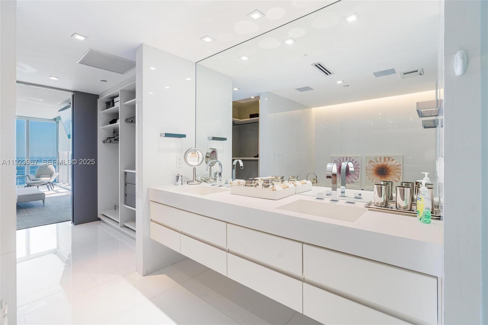 17121 Collins Ave #3201 Sunny Isles Beach, FL 33160