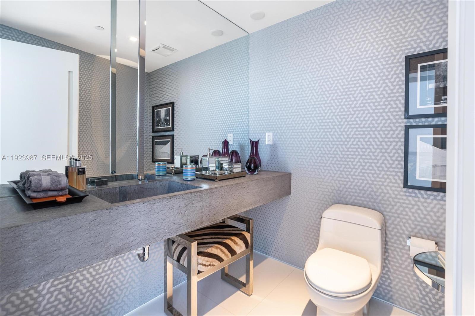 17121 Collins Ave #3201 Sunny Isles Beach, FL 33160